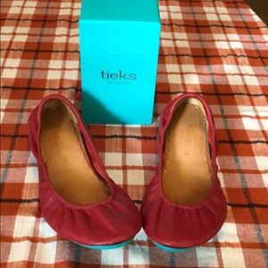 Tieks Cardinal Red